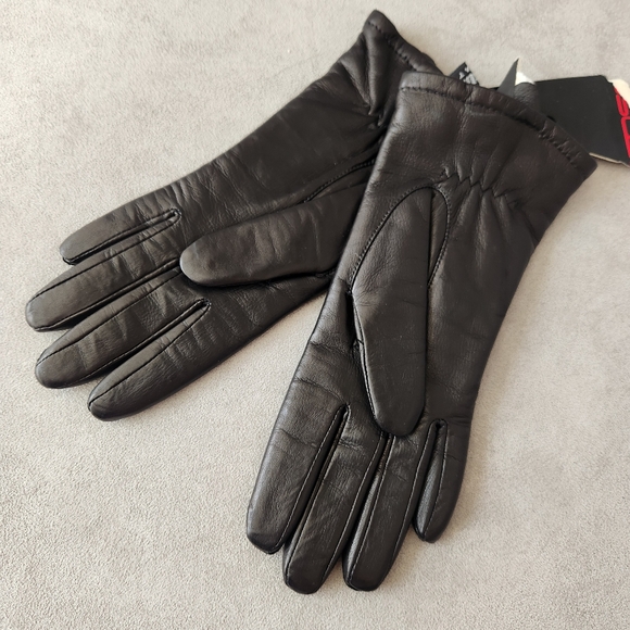 Isotoner gloves women's S black leather Thinsulate 3M lining classic new $60 - Picture 2 of 10